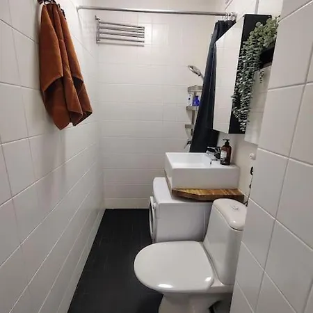 Private Near Ruissalo, Castle, Harbour - Ac, Free Parking Apartament