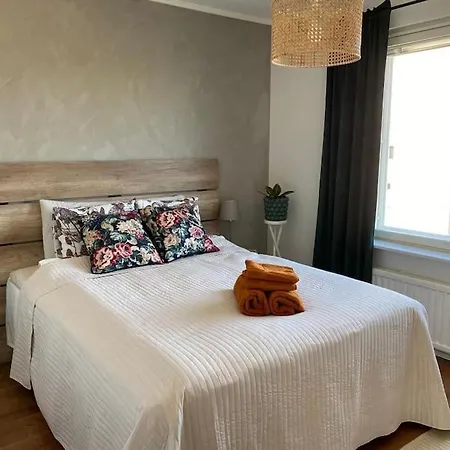 Apartment Private Near Ruissalo, Castle, Harbour - Ac, Free Parking *